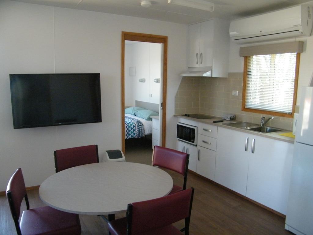 Bega Caravan Park מראה חיצוני תמונה